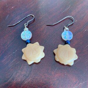 VTG Sun & Moon Face Celestial Glass Bead Dangle Earrings Silver Wire Hooks